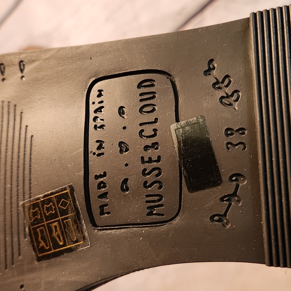 Musse & Cloud Sandal - Picture 4 of 6